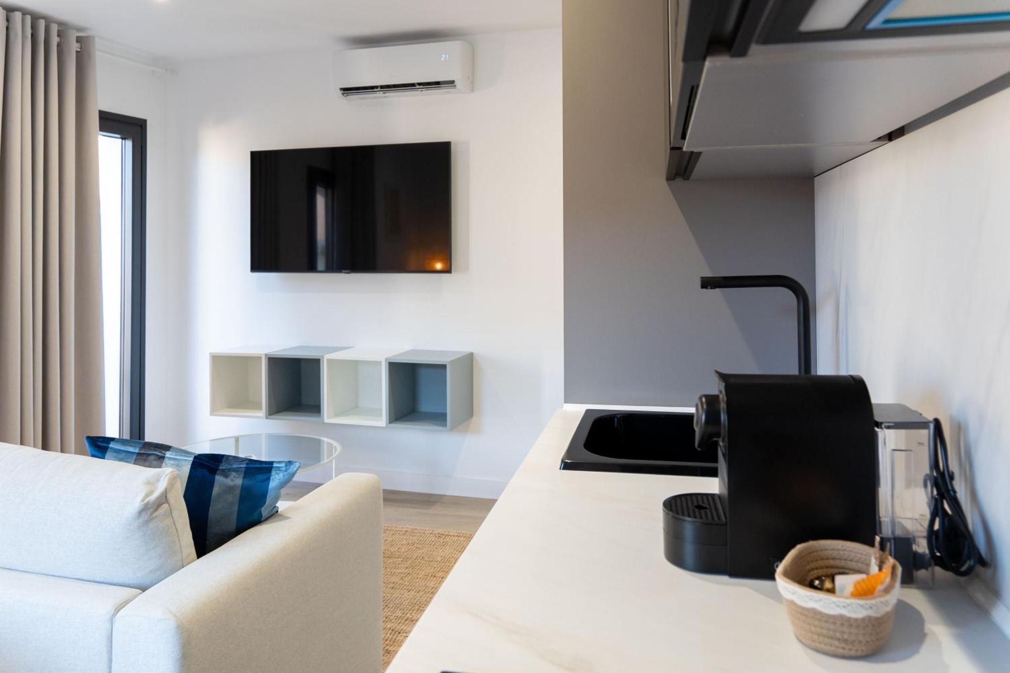 Apartamentos Mlc Ciudad De Linares Линарес Екстериор снимка