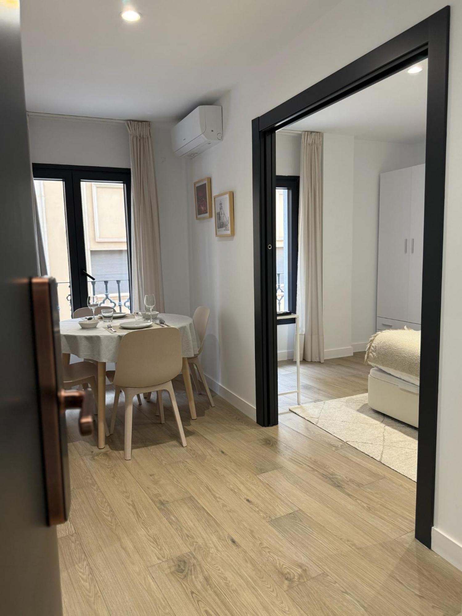 Apartamentos Mlc Ciudad De Linares Линарес Екстериор снимка