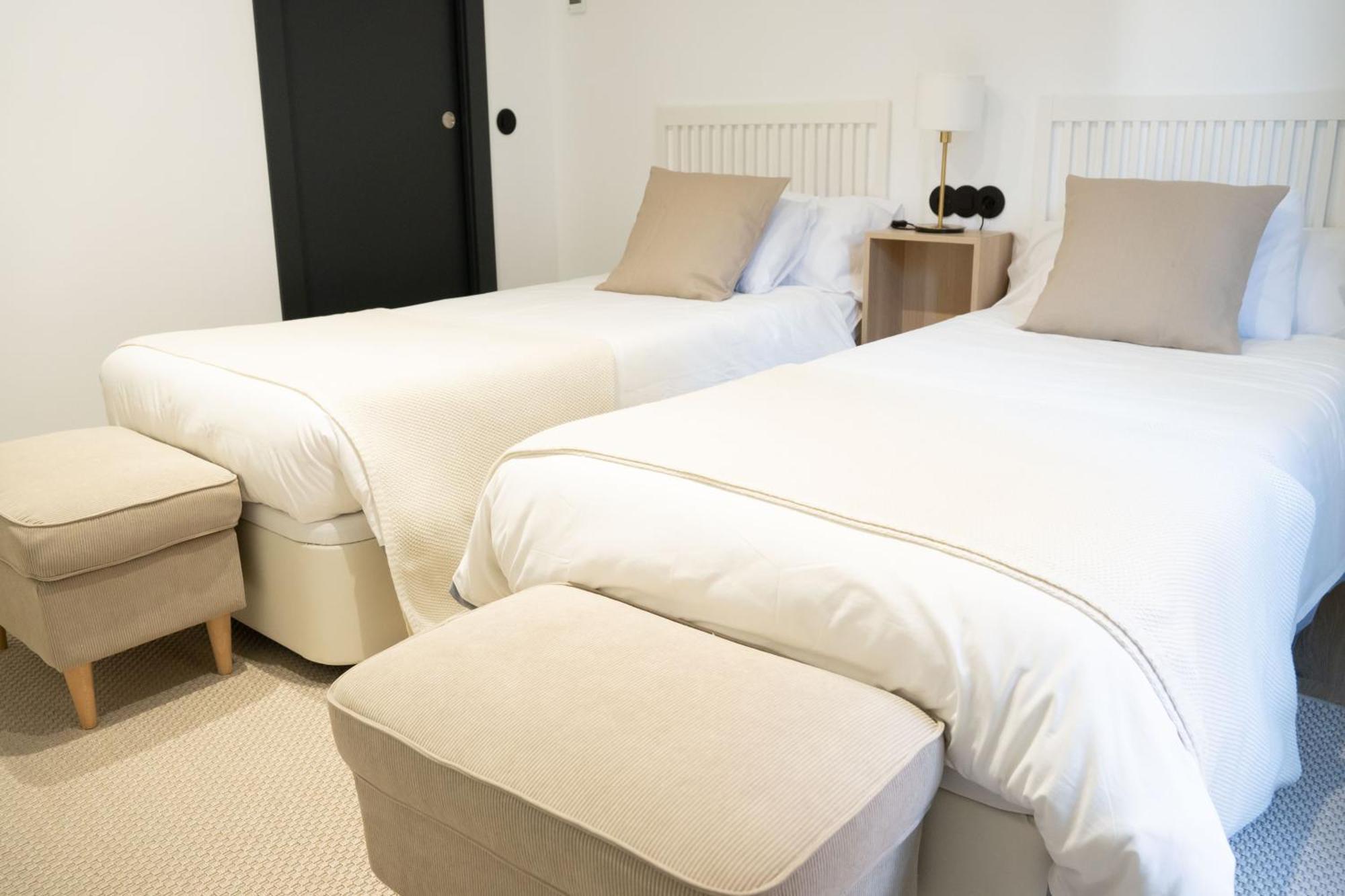 Apartamentos Mlc Ciudad De Linares Линарес Екстериор снимка