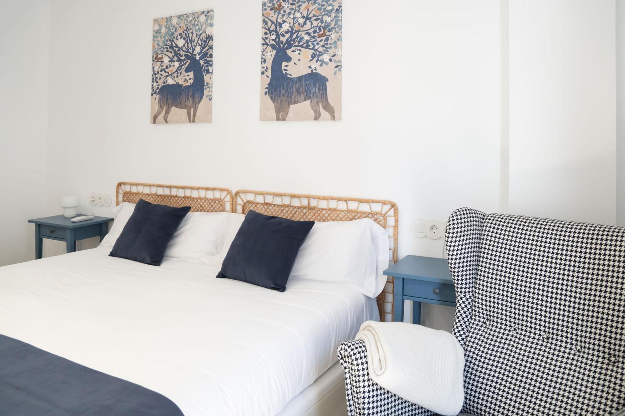 Apartamentos Mlc Ciudad De Linares Линарес Екстериор снимка