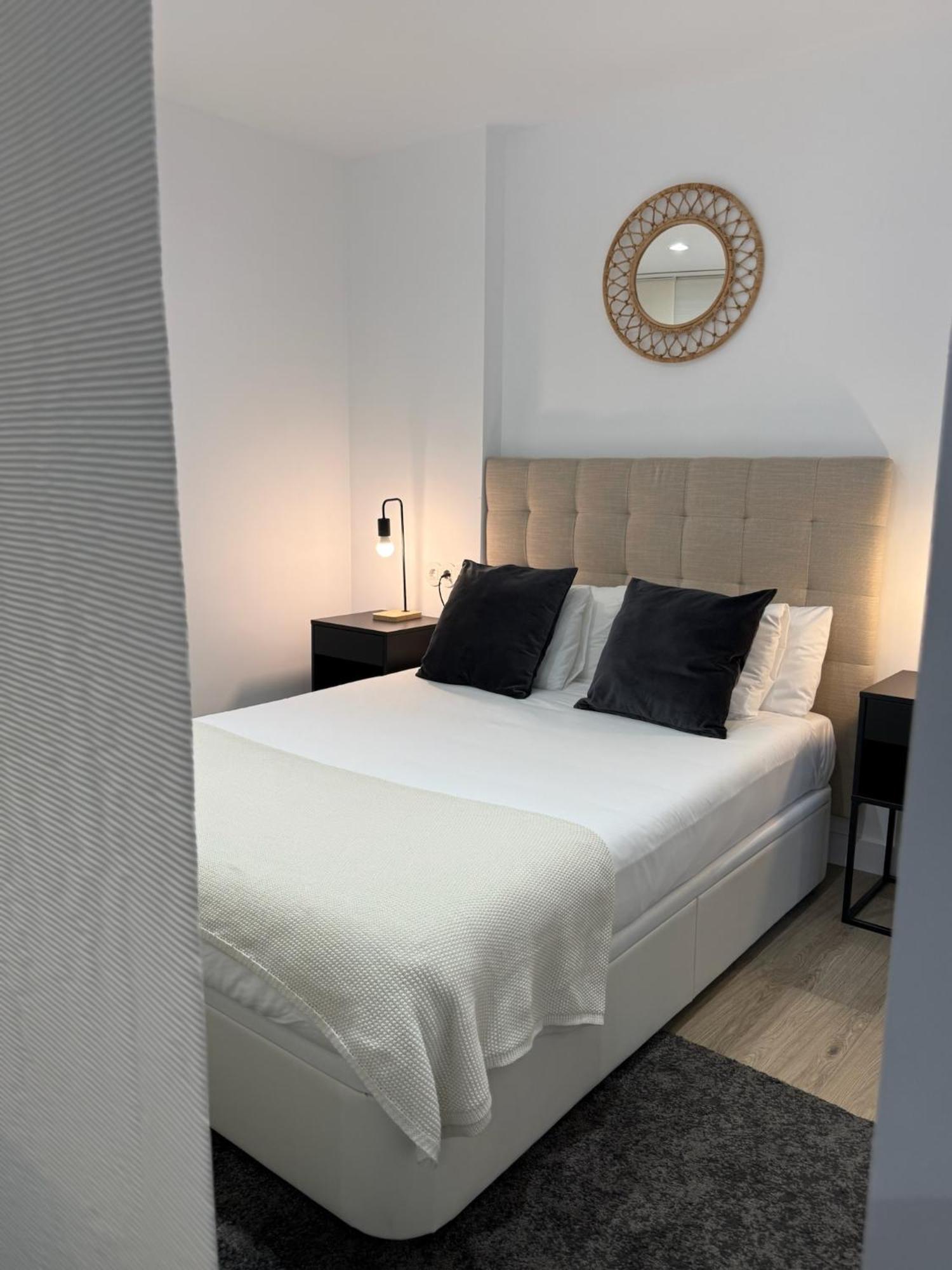 Apartamentos Mlc Ciudad De Linares Линарес Екстериор снимка